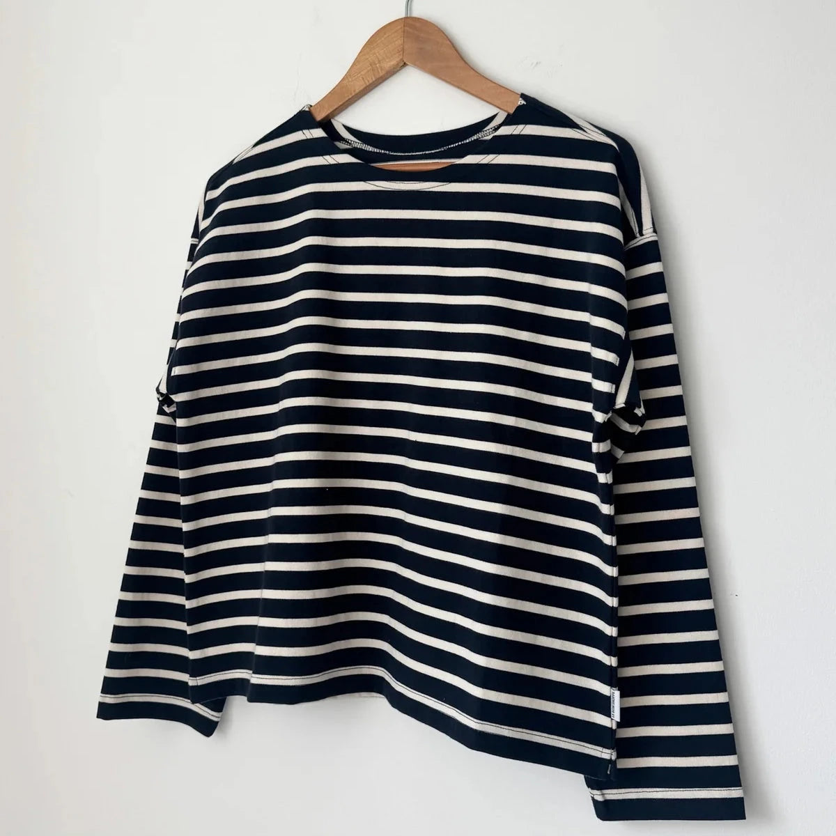 Le Bon Shoppe | Sailor Top Bristol General Store white stripe on navy XS/S