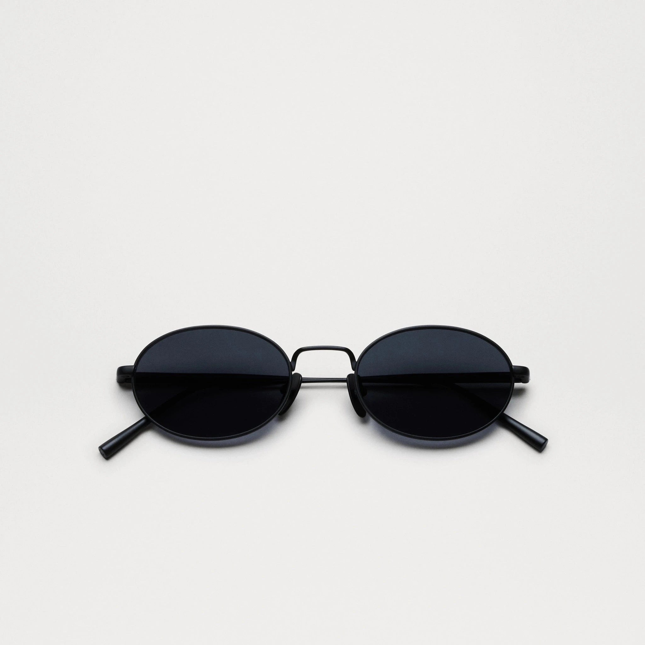 Chimi | Titan Oval Bristol General Store Matte Black 