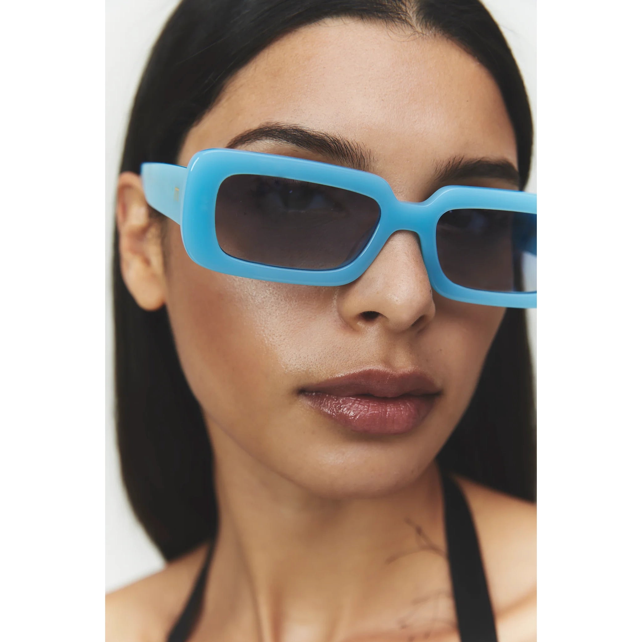 Gigi | Gloss Blue Elisa Johnson 