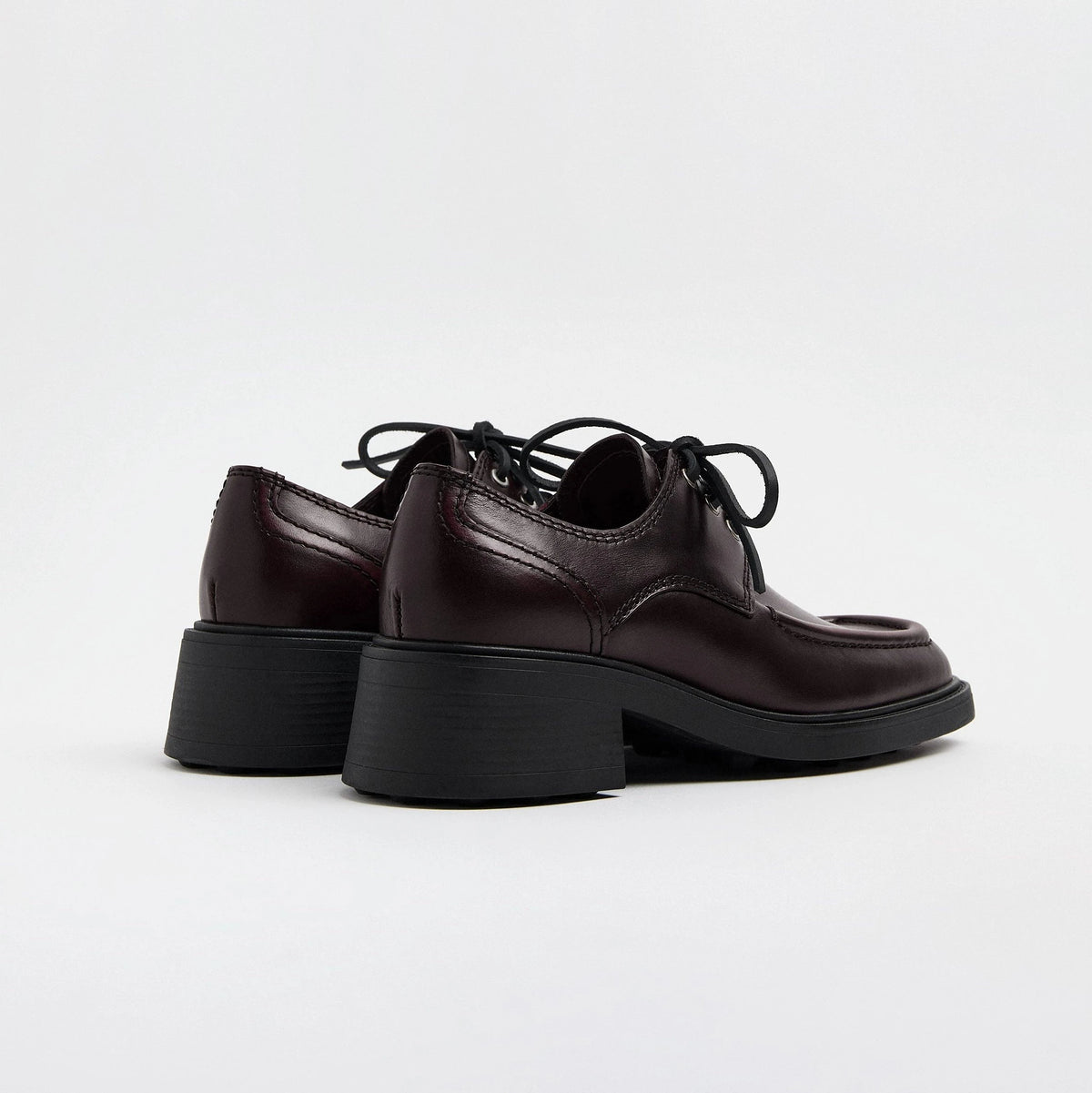 Karolien Brogues Burgundy MIISTA 