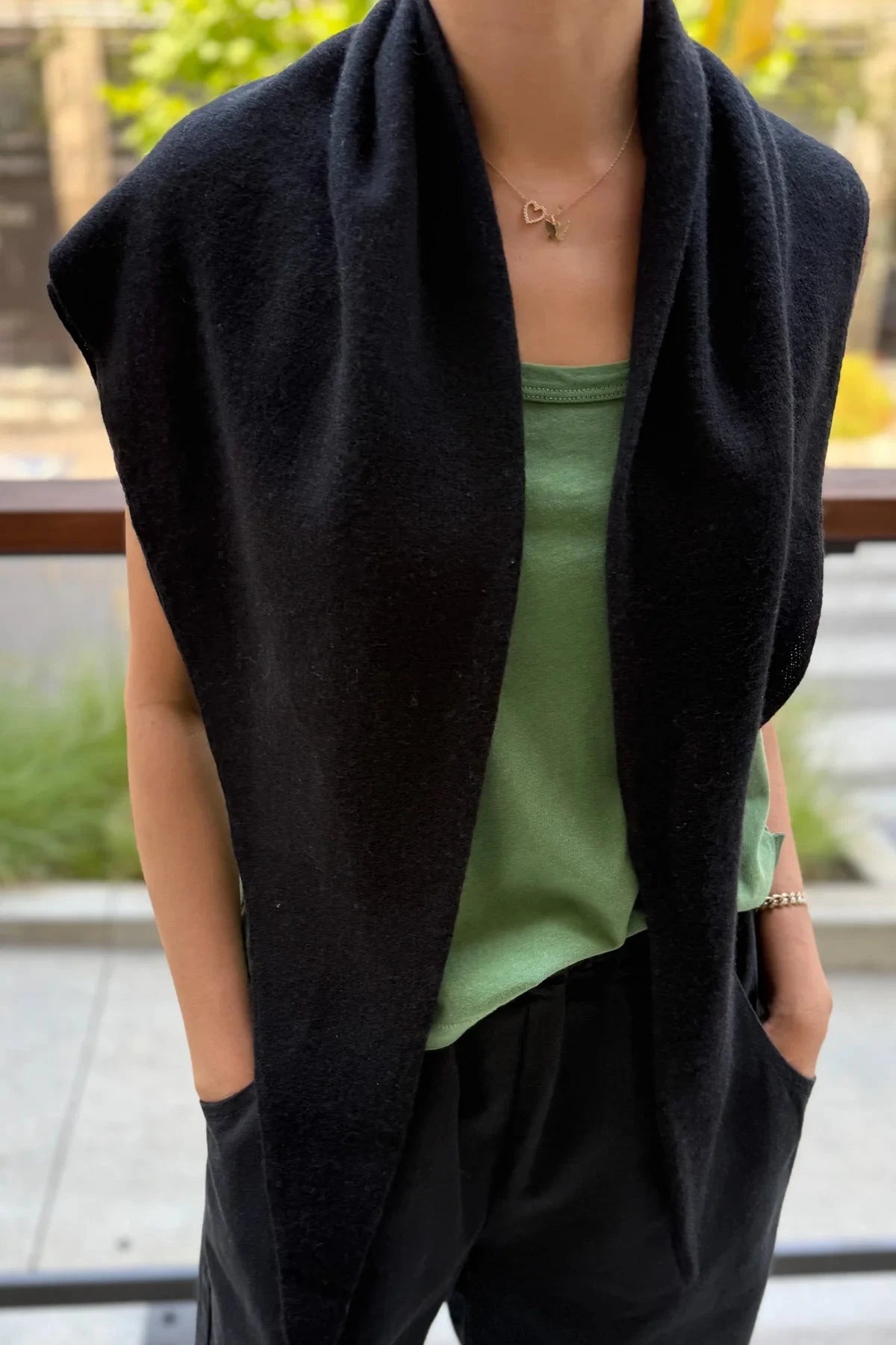 Le Bon Shoppe | Cashmere Shawl Bristol General Store black 