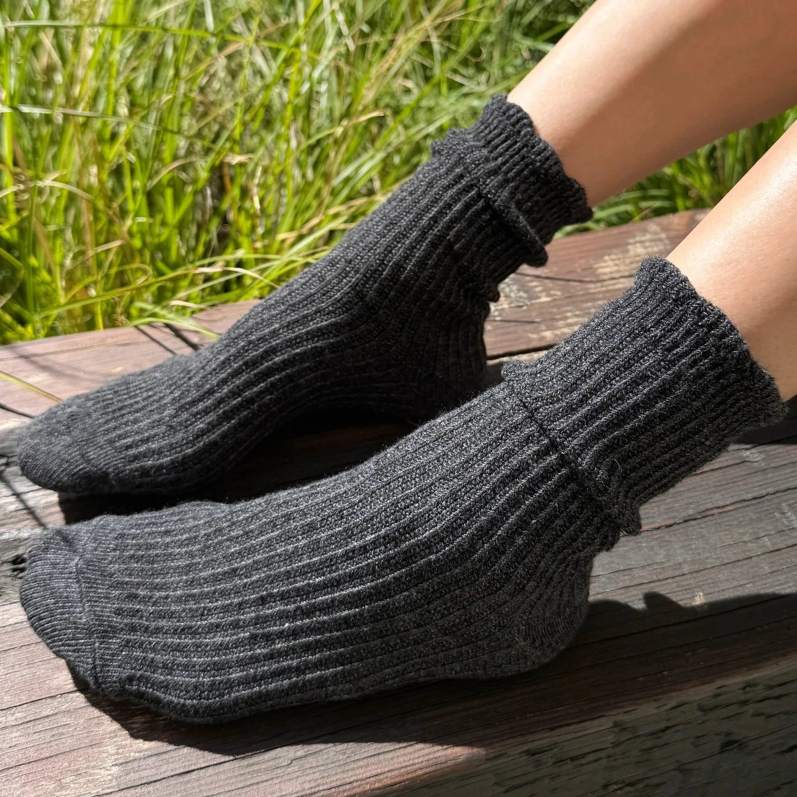 Linen Scallop Socks Socks LE BON SHOPPE 
