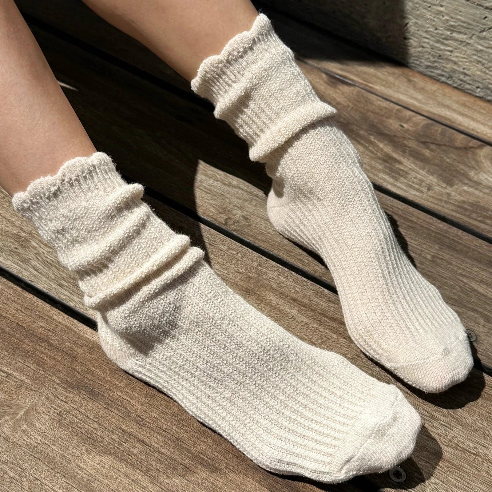 Linen Scallop Socks Socks LE BON SHOPPE 