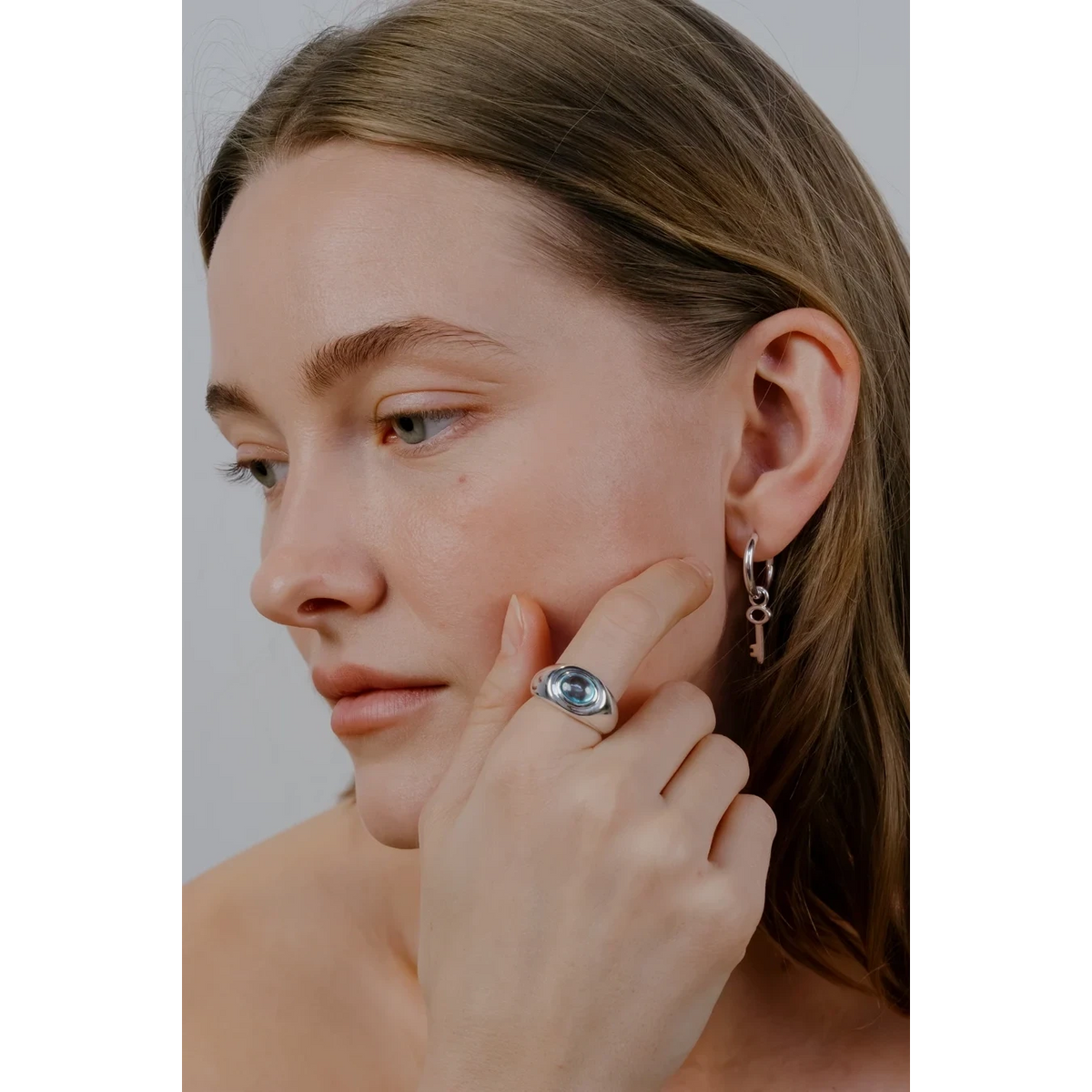 Naia Ring Kara Yoo 