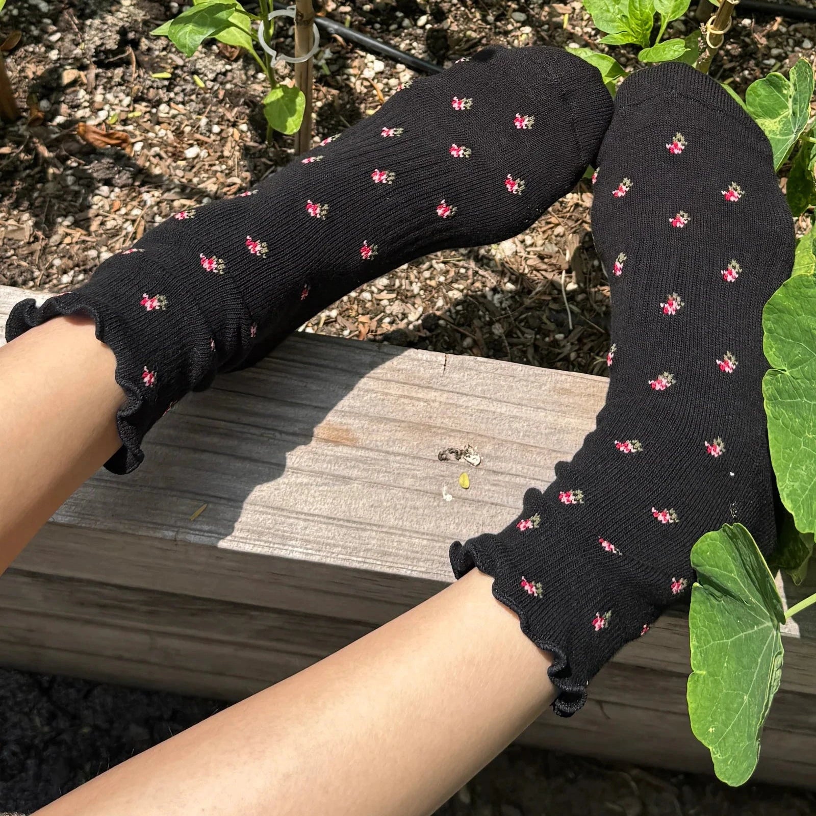 Petal Ruffled Hugger Crew Socks Socks LE BON SHOPPE 