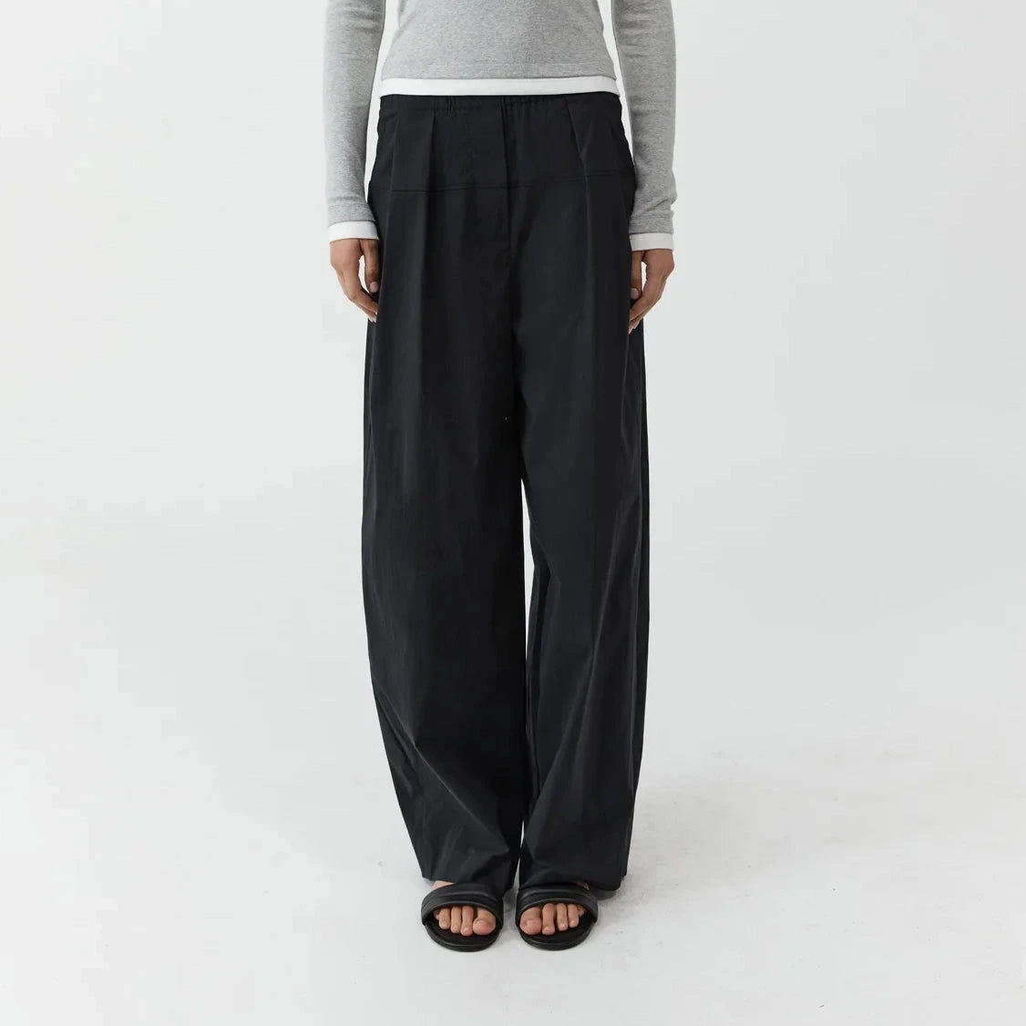 Relaxed Pleat Pant St. Agni 