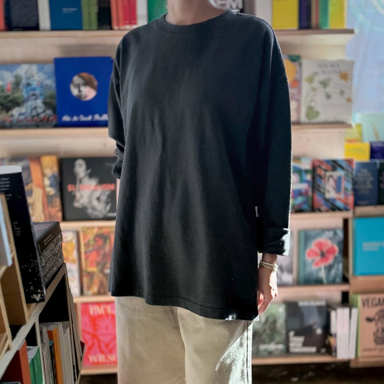 Sunday Tee Apparel LE BON SHOPPE dark slate small 