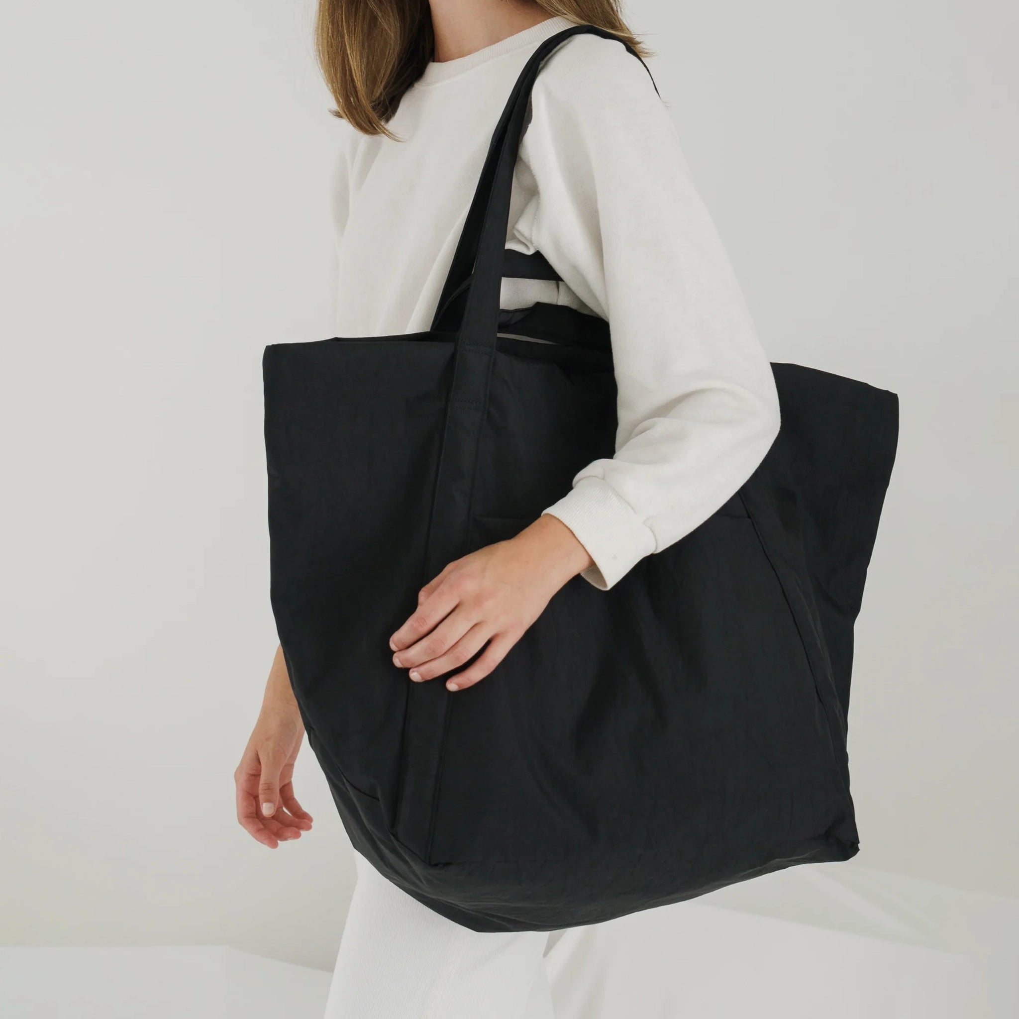 Baggu Travel Cloud Bag - Black BAGGU 