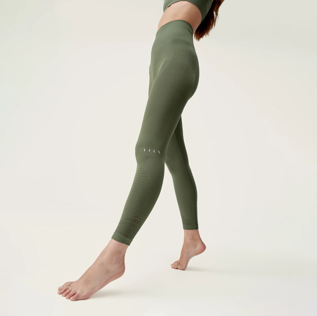 Born Living Yoga, Hatha Leggings