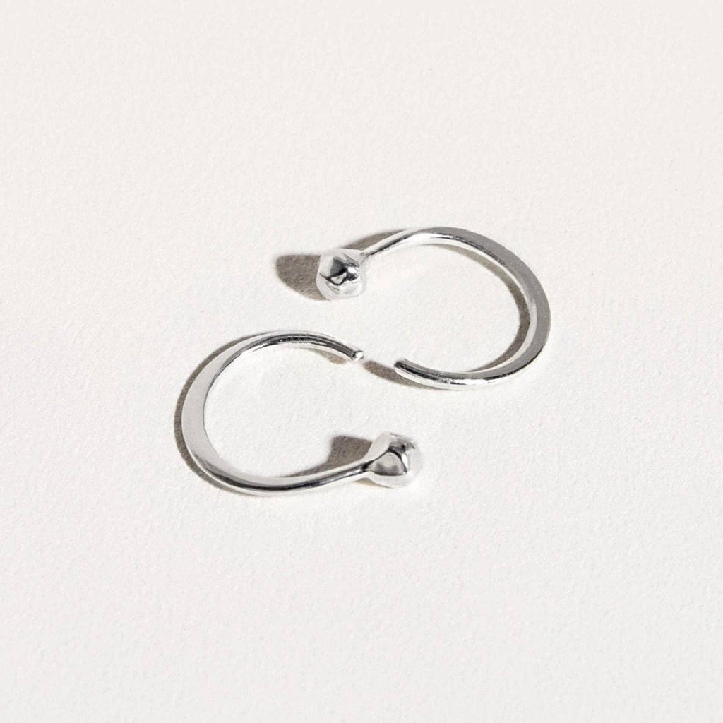 Ileya Huggies - Sterling Silver Earrings Lunai Jewelry 